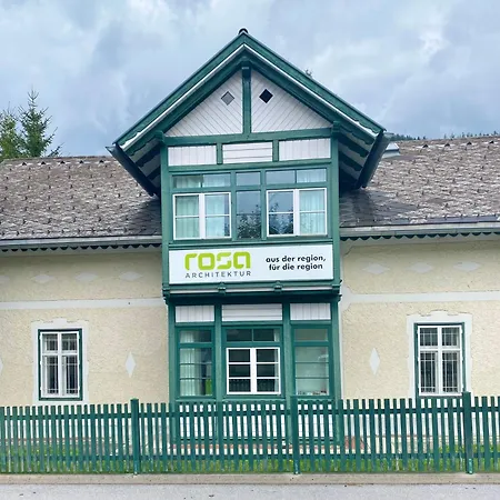 Rosa Wohnen & Office In Traditionell Ausseer Baukultur Apartman