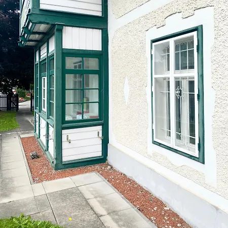 Rosa Wohnen & Office In Traditionell Ausseer Baukultur *