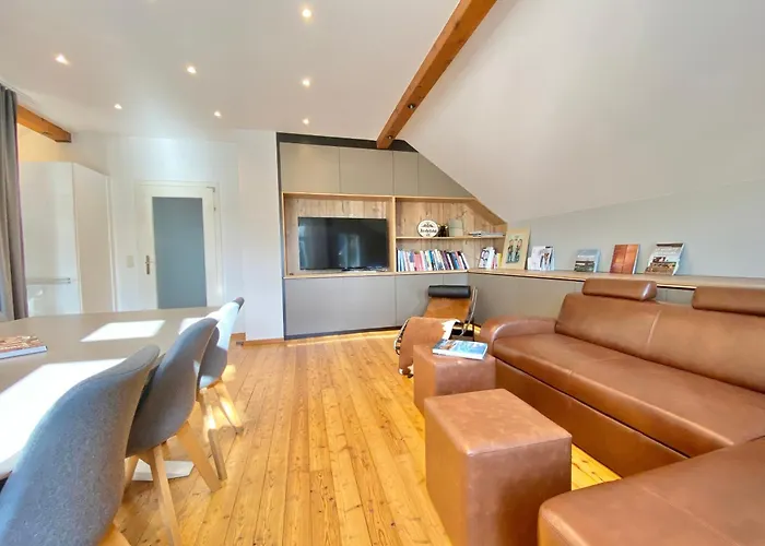 Rosa Wohnen & Office In Traditionell Ausseer Baukultur Lägenhet